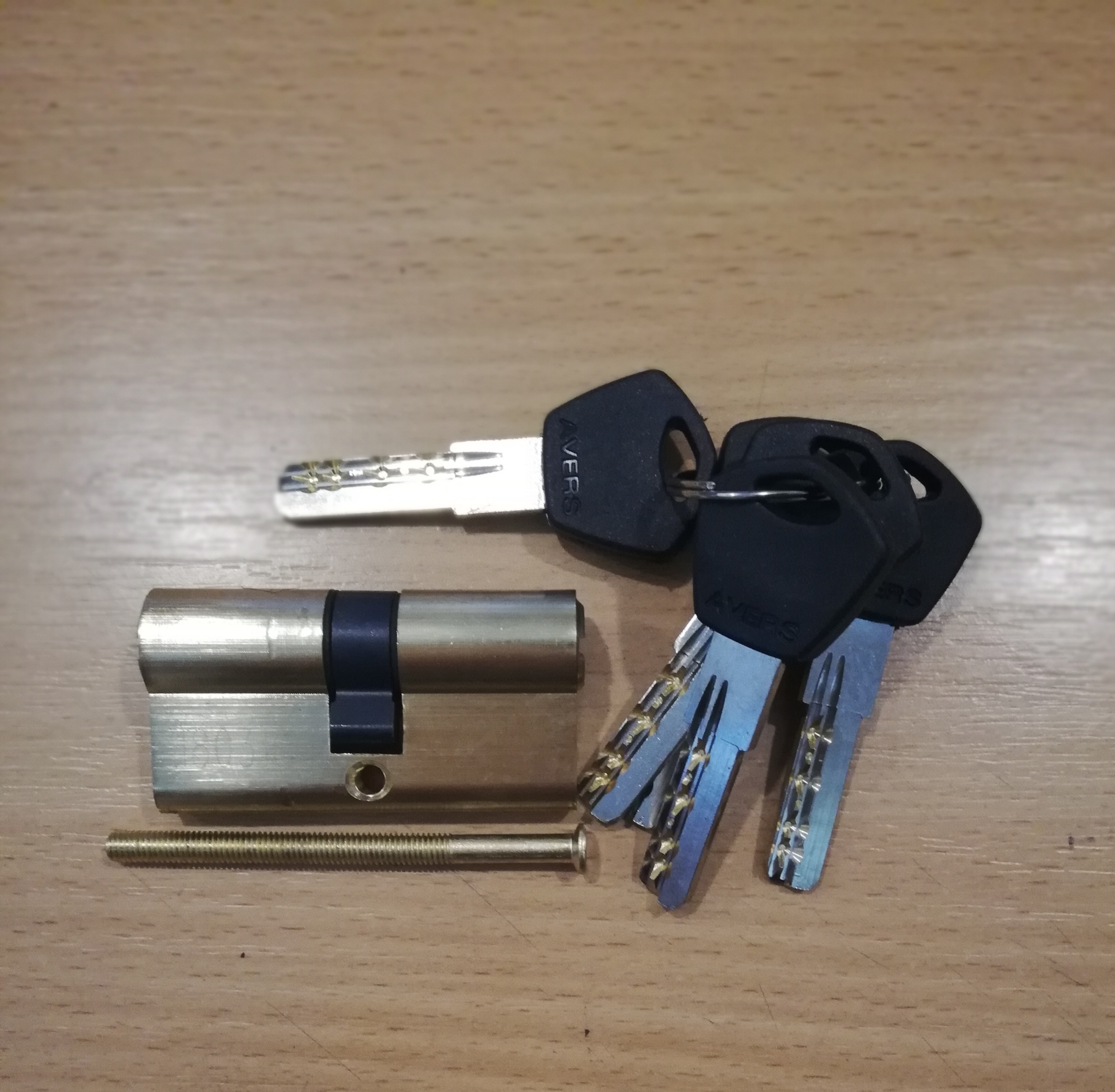 № 325 AVERS 30*30 т-л